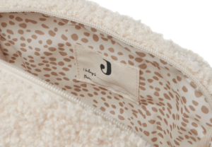 fab7465b-de79-4d65-9d76-858ef48f6a1a